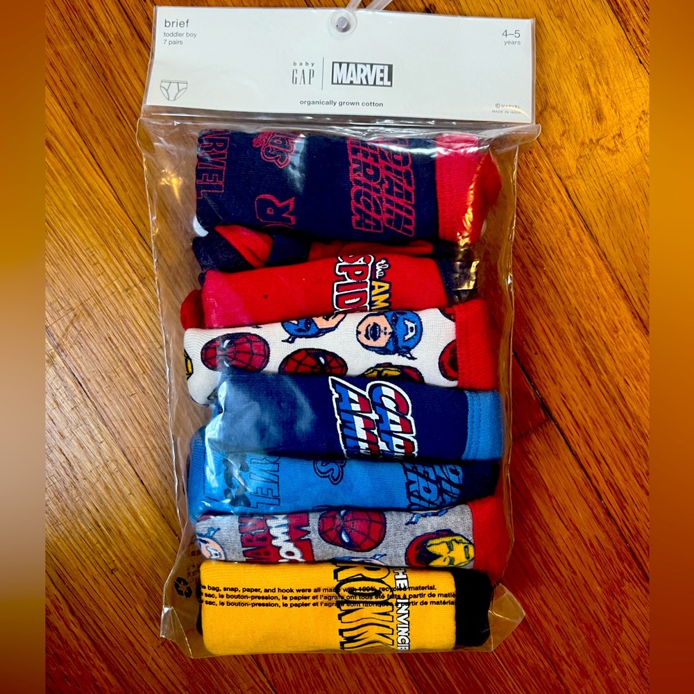 Brand new baby gap MARVEL boys briefs age 4/5 underwear. 6 pack